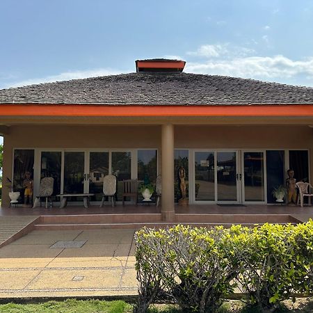 Elmina Bay Resort Eksteriør bilde
